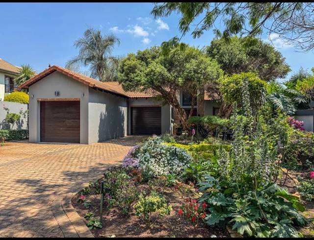 5 BEDROOM HOUSE FOR SALE IN MIDSTREAM ESTATE